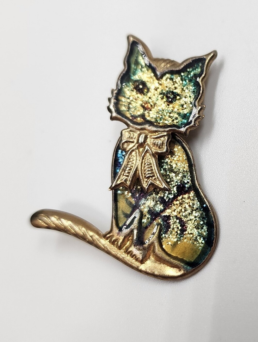 Vintage gold tone cat pin brooch 1.5" Inches